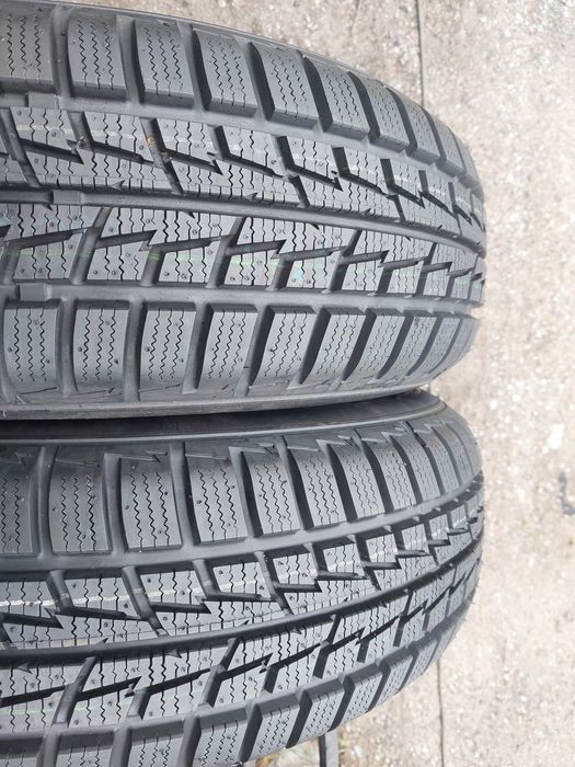 Opony zimowe 185.70.13 Toyo Montaż