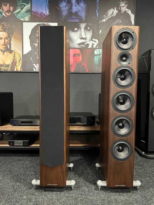 Акустическая система Acoustic Energy AE 520