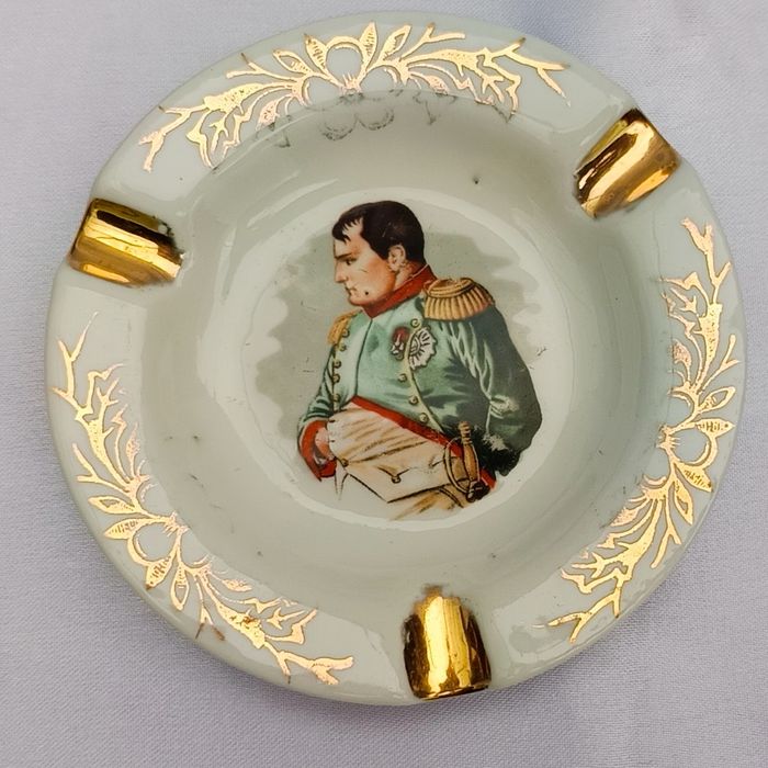 Вінтажні  попільнички, Франція