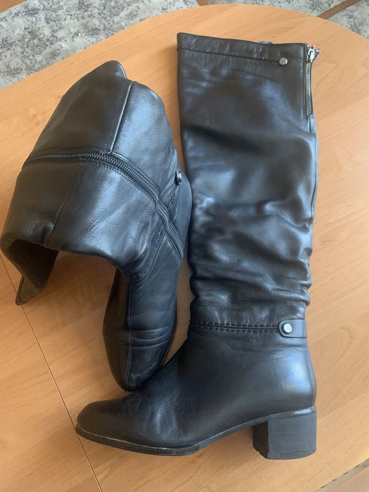 Сапоги женские высокие на молнии