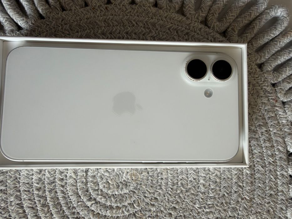 iPhone 16 Plus 128GB Biały | Bateria 92% | Bardzo dobr bo y stan