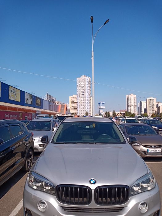 BMW X5  f15  2015 року серебристий металік