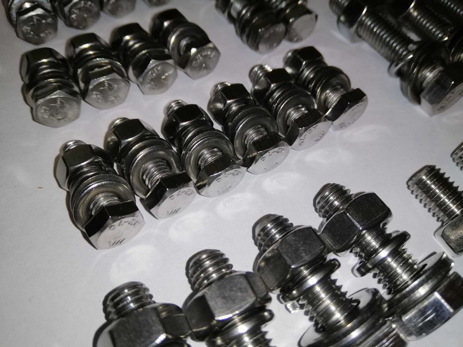 Комплект болтов к мотоциклу ИЖ ПЛАНЕТА 5/ЮПИТЕР 5 НЕРЖАВЕЙКА.