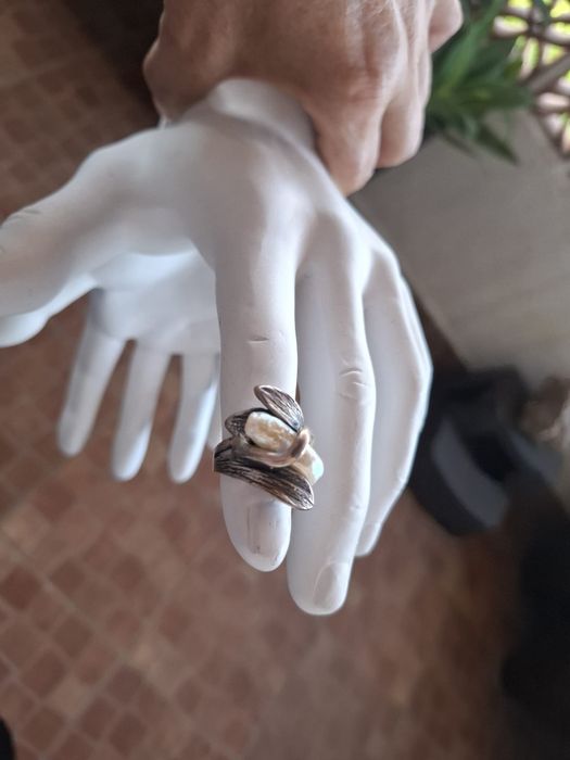 Anel de prata com pedra branca