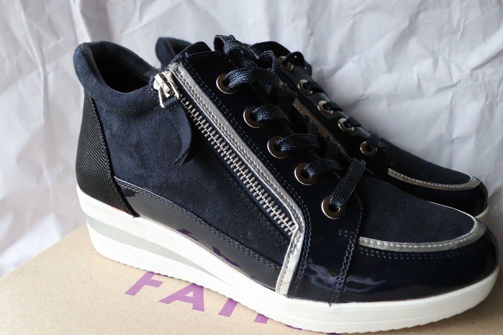 Nowe buty damskie CCC mięciutkie półbuty GO SOFTr.39 Okazja!