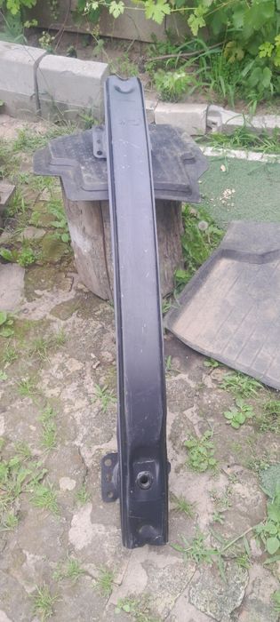 Усилитель бампера Тесла модель S