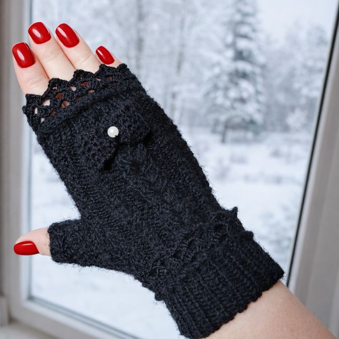 Ręcznie robione rękawiczki, mitenki z wełny - Luka knit.