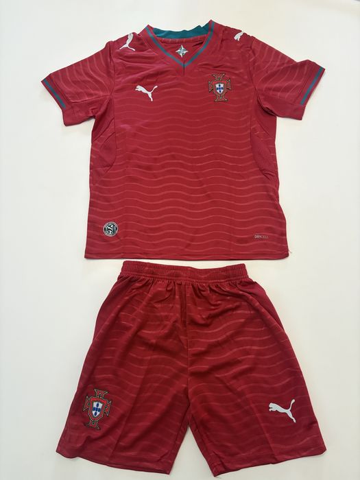 Kits de criança da seleção principal e secundário 2026