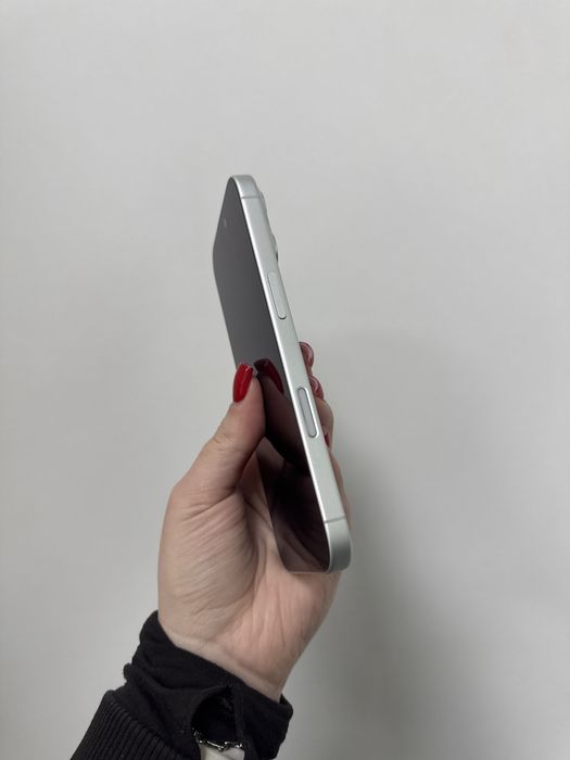 Iphone 17 white 255gb 100%