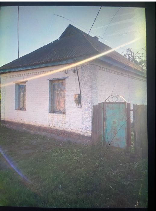 Продам будинок з земельною ділянкою
