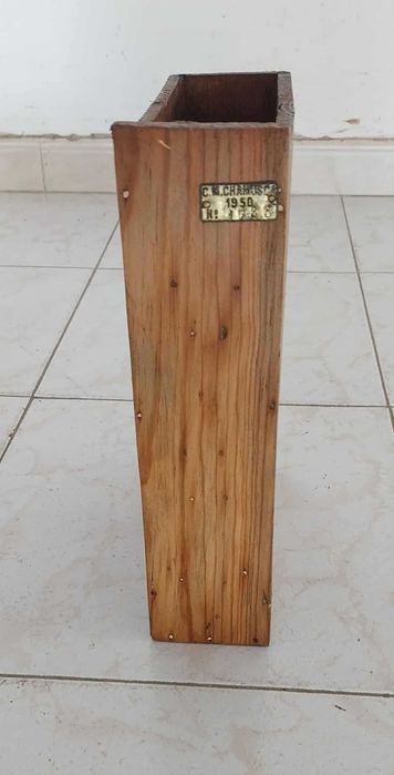 4 Caixas Antigas Restauradas, com Nº de Inventário da C.M. da Chamusca