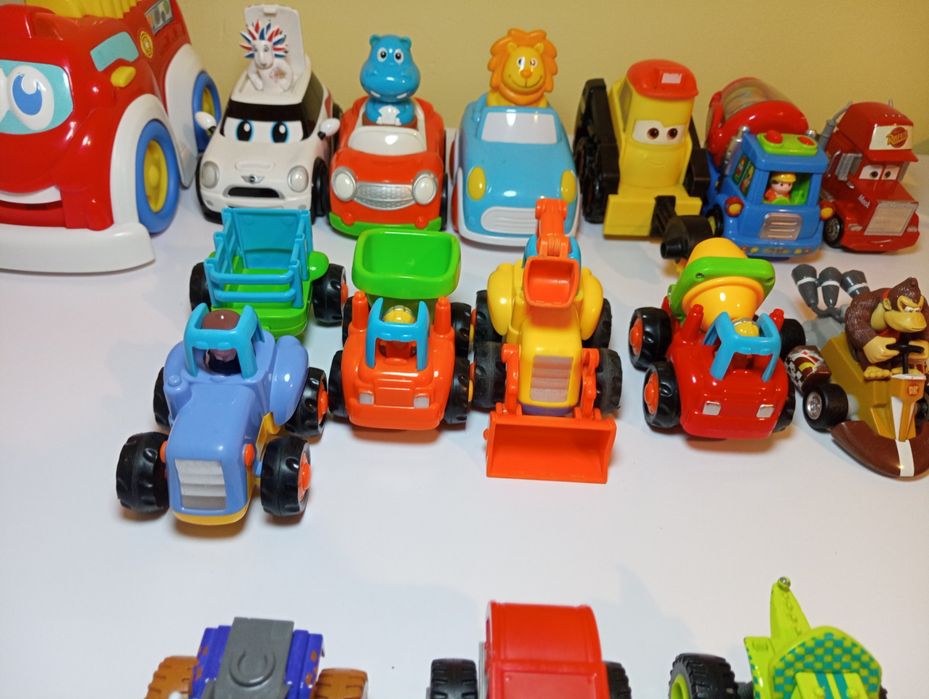 Машинки ,лот машинки для хлопчика