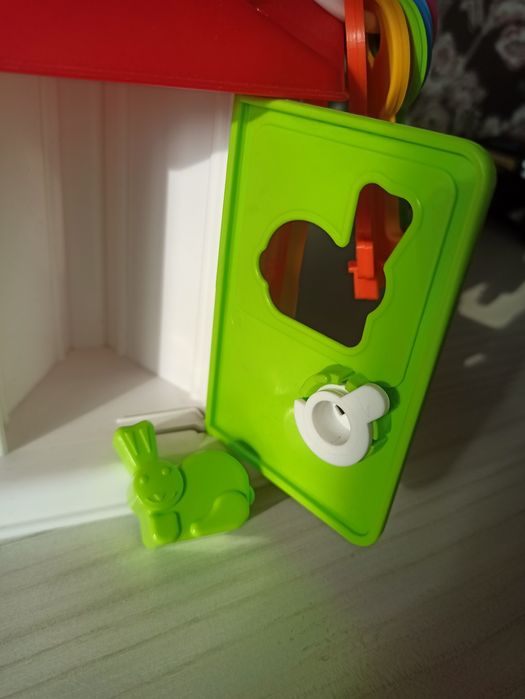 Дитячий сортер будинок