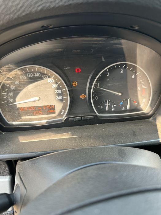 Продам BMW X3.