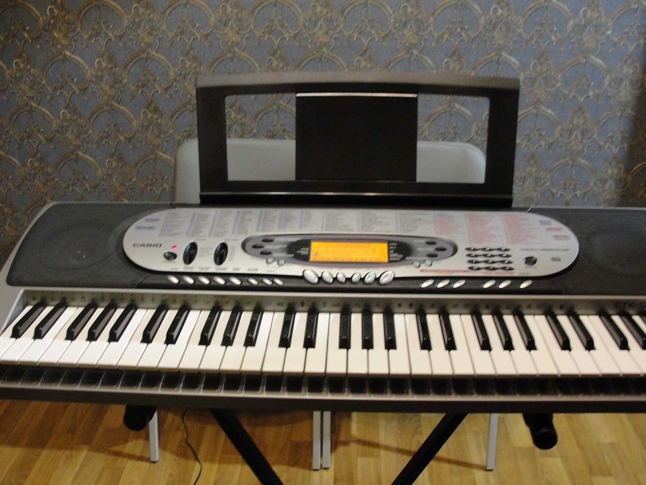 Синтезатор Casio CTK 573