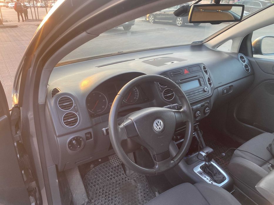 Golf Plus 1,9tdi automat doskonałe auto codzienne jak i rodzinne
