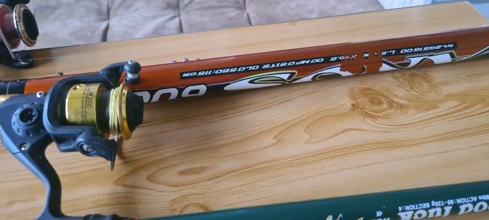 Удочки 5 штук одна 6 метров за все 2000 гр