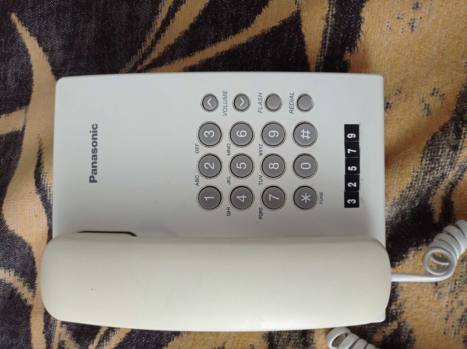 продам телефон стаціонарний Panasonic та інший