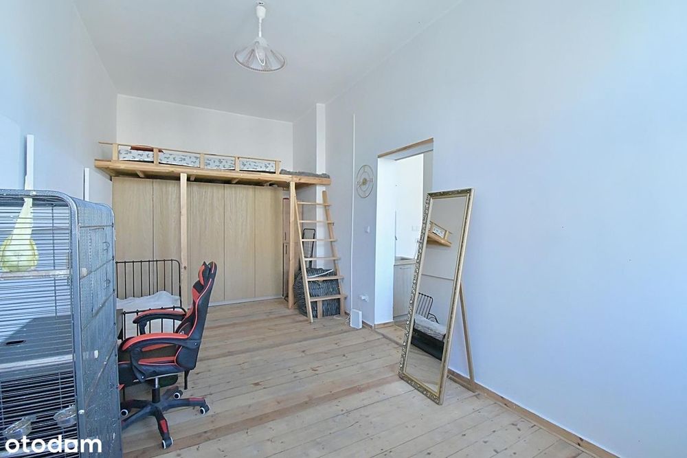 Kawalerka z balkonem, blisko uczelni