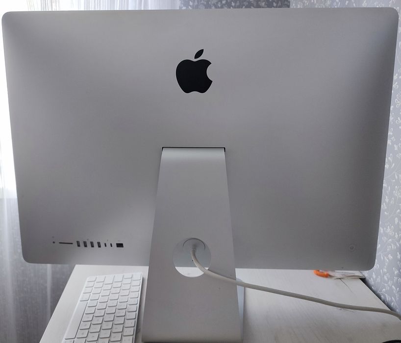 Продам iMac 2017 27-inch.