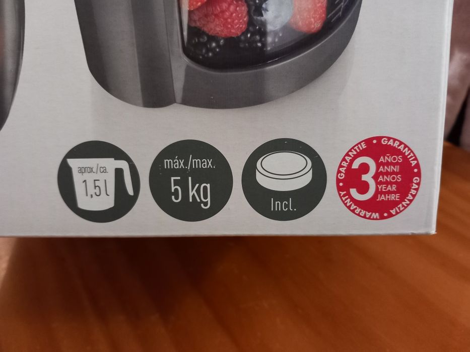 Balança digital com jarro medidor