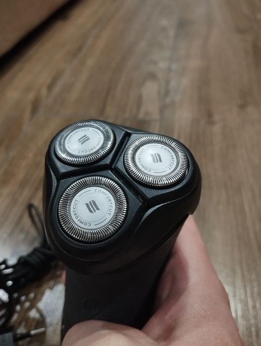 Бритва для волосся philips 3000 series