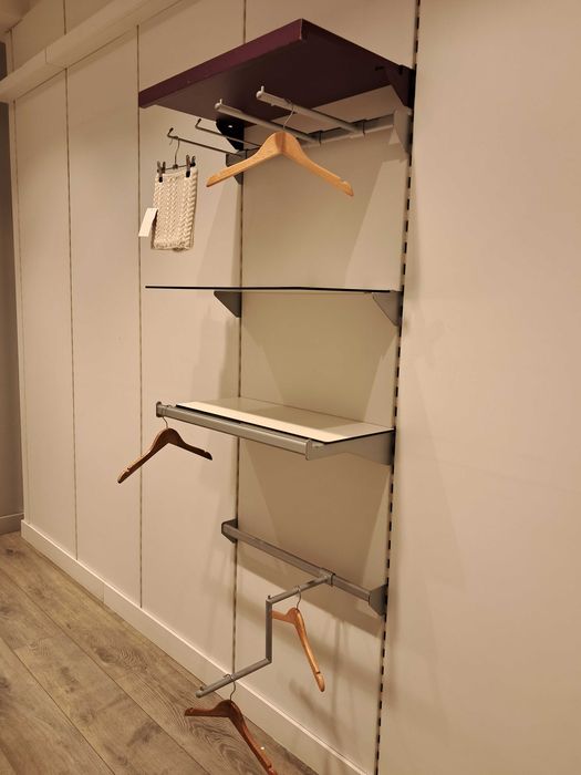Vendo mobiliário de Loja de Roupa / estantes / Prateleiras / Gondolas