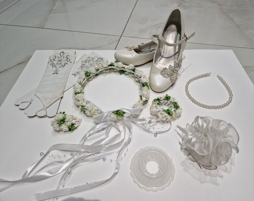 Sukienka komunijna komplet 10 elementów  Komunia buty wianek rękawiczk