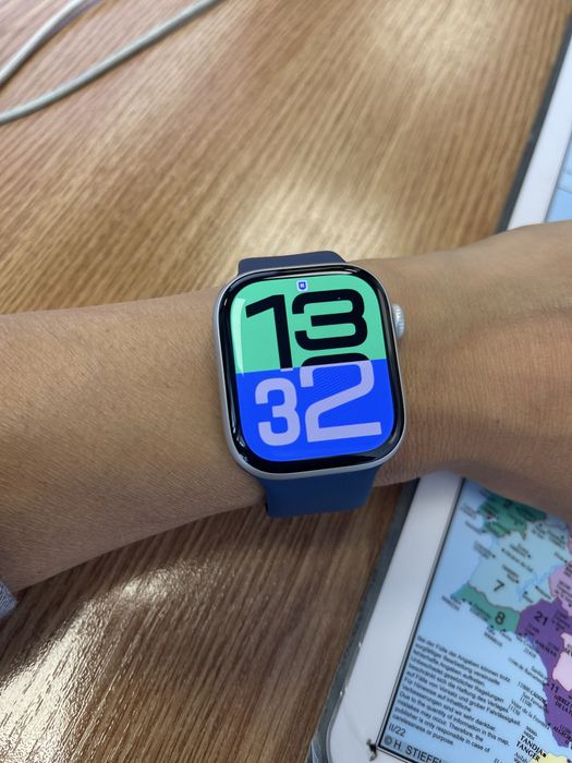 Apple Watch 10  состояние 5+