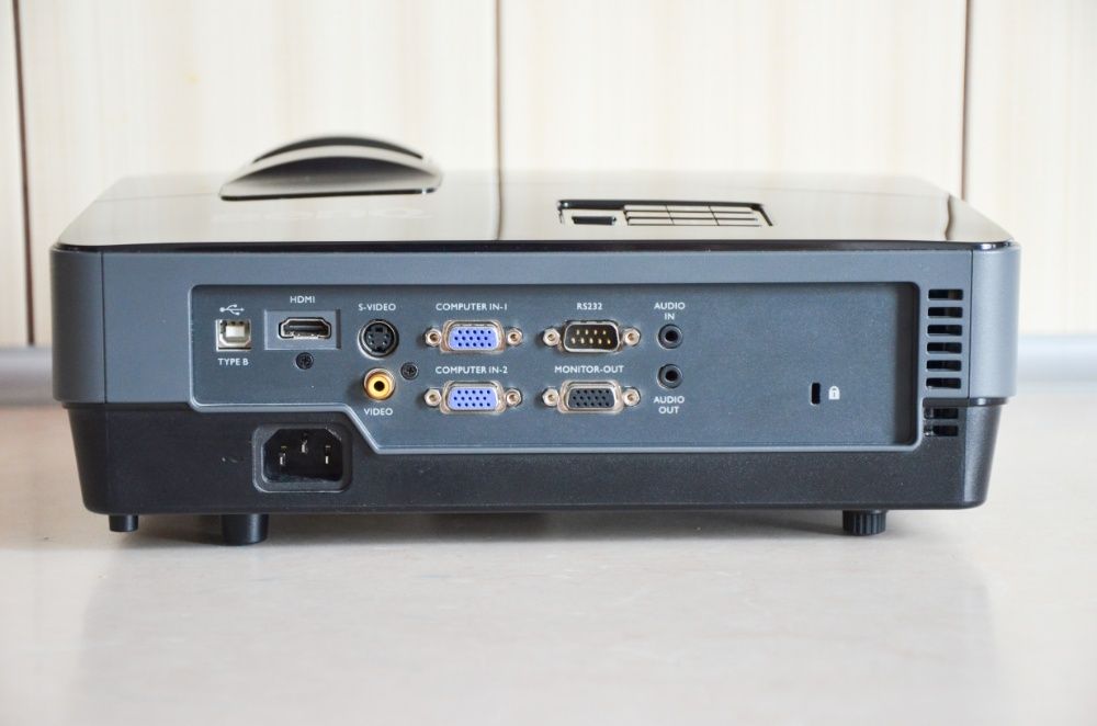 Мультимедийный проектор Benq MW 516