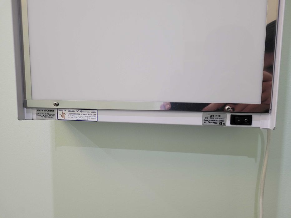 Negatoscópio 2 corpos, em chapa de aço inoxidável - NOVO