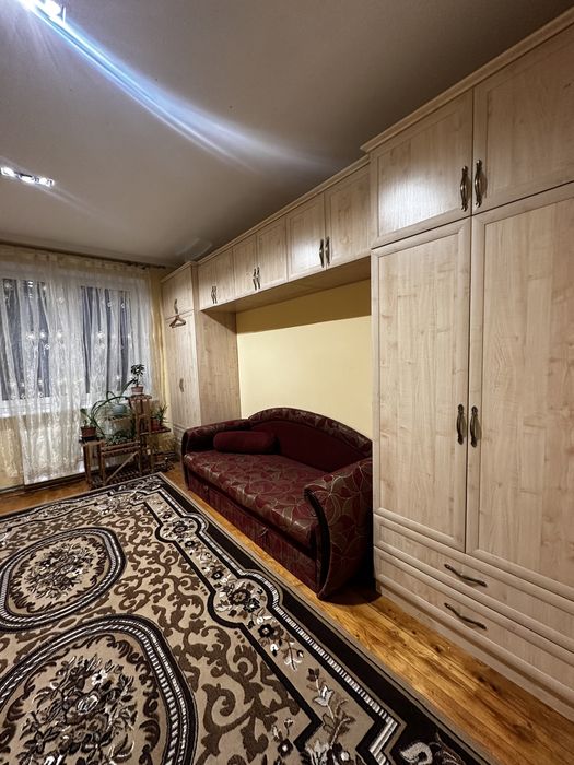 Оренда будинку 3 к в центрі міста біля площі лаборця