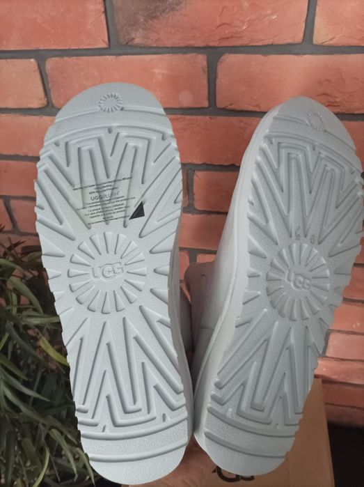 Oryginalne siwe UGG nowe