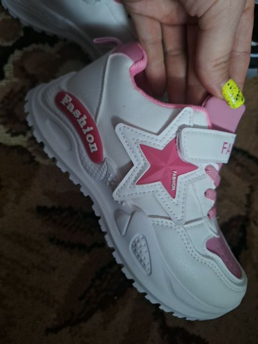 Новв Жіночі кросівки