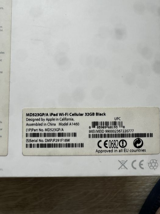 Ipad de 32GB, com 3G, ideal para viajar.