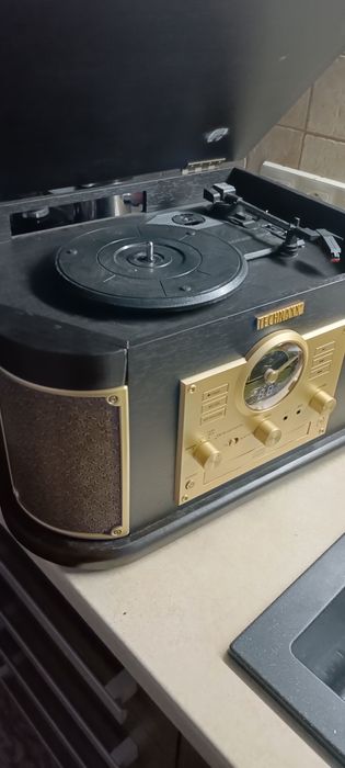 Музичний центр TecHNAXX