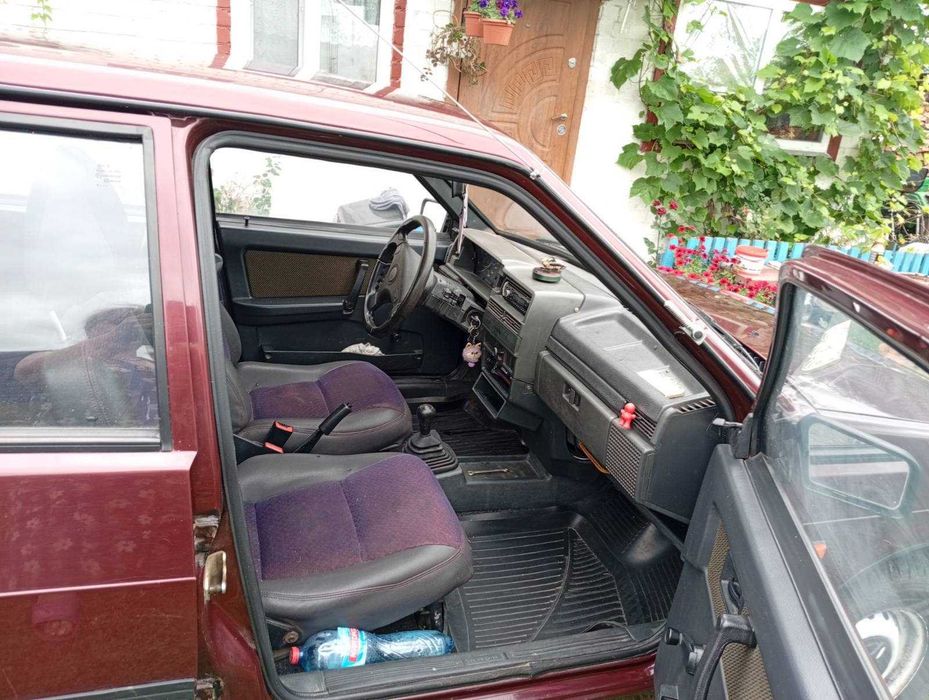 Продам ВАЗ 2199 2007 рік 1.5 бензин