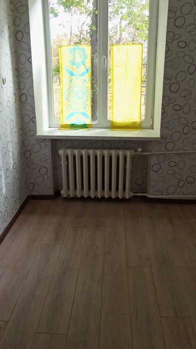 Продам гостинку на ХТЗ