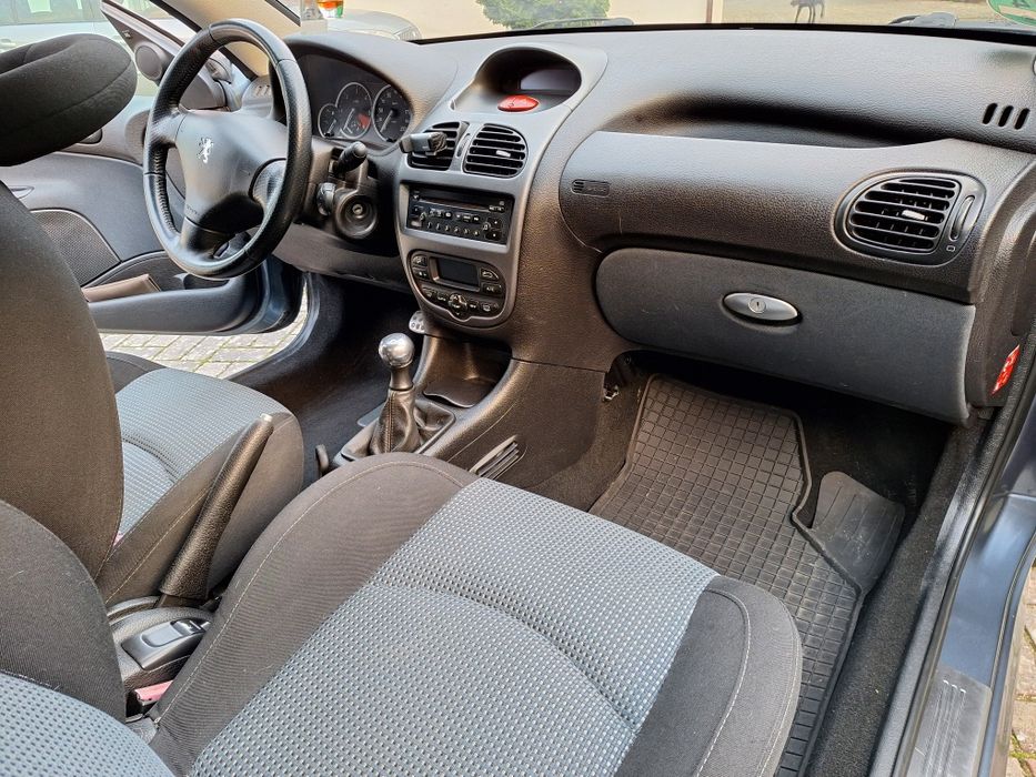 Peugeot 206cc 1.6hdi  JBL