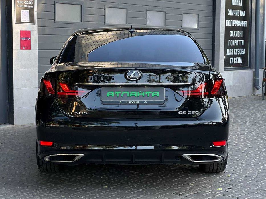 Lexus GS Офіціал 2013