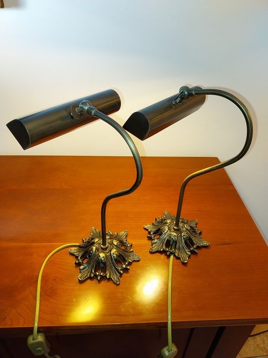 Pair of Vintage Table Lamps428572436648448007