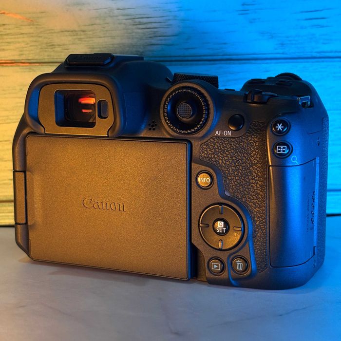 Canon EOS R7 – Como Nova + Seguro FNAC até 2027