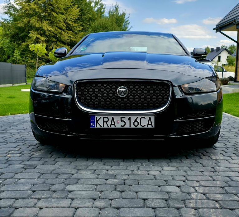 Jaguar XE Prestige 2 0T