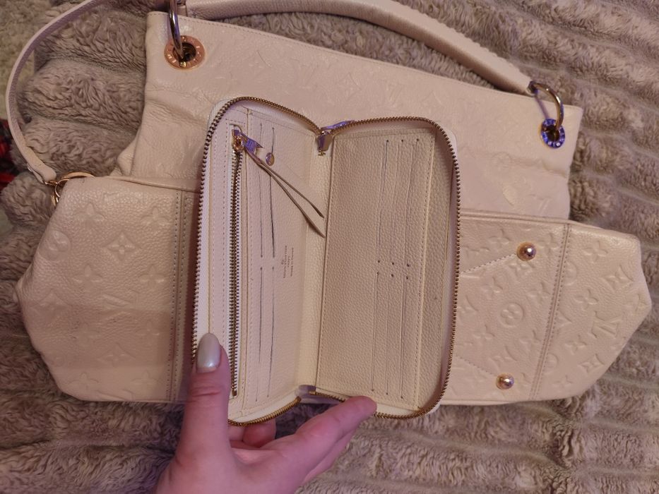 Сумка женская новая, плюс кошелёк.