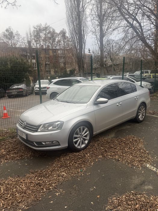 Volkswagen Passat B7 европеец, дизель 2.0