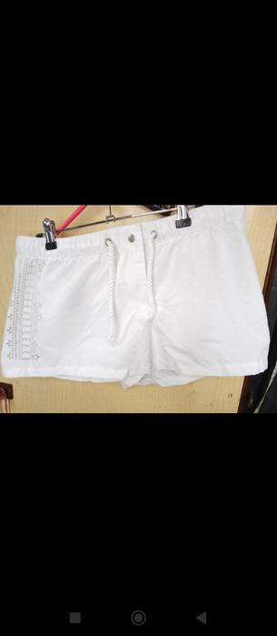 Spodenki z wzorem 42/44- nowe