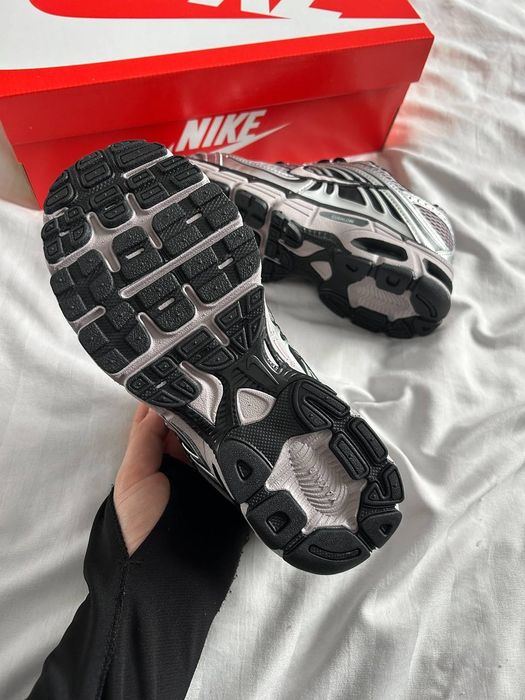 Жіночі Nike Air Max Moto 2K