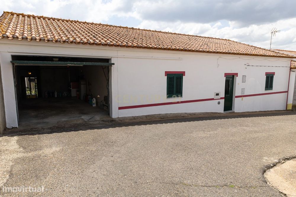 Moradia T3 em Vale de Vargo, Serpa