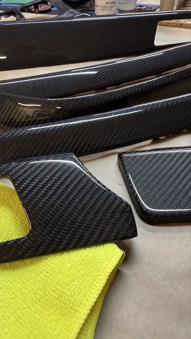 Carbon / Pokrywanie, Naprawa elementów, Projekty