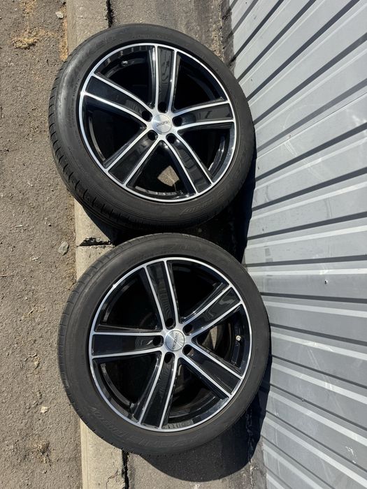Комплект дисків з літньою резиною 245/45R19